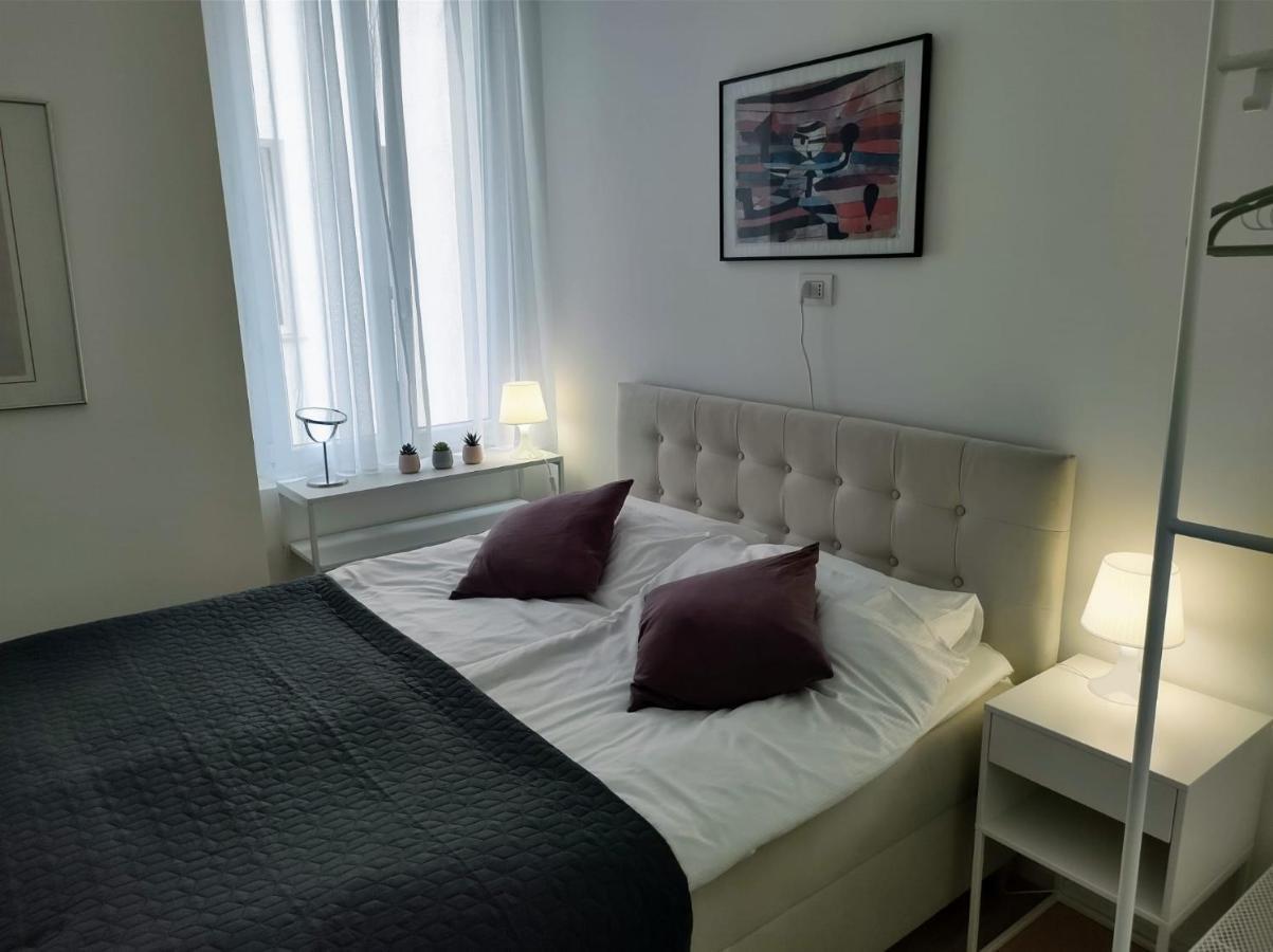 Boutique Apartments Cecilia Τεργέστη Εξωτερικό φωτογραφία