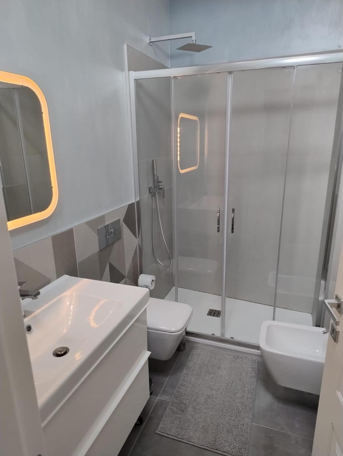 Boutique Apartments Cecilia Τεργέστη Εξωτερικό φωτογραφία